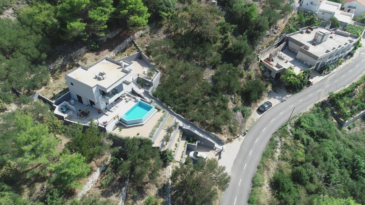 Villa Leona A Luxury Villa Near Makarska, Heated Pool Живогошче Номер фото